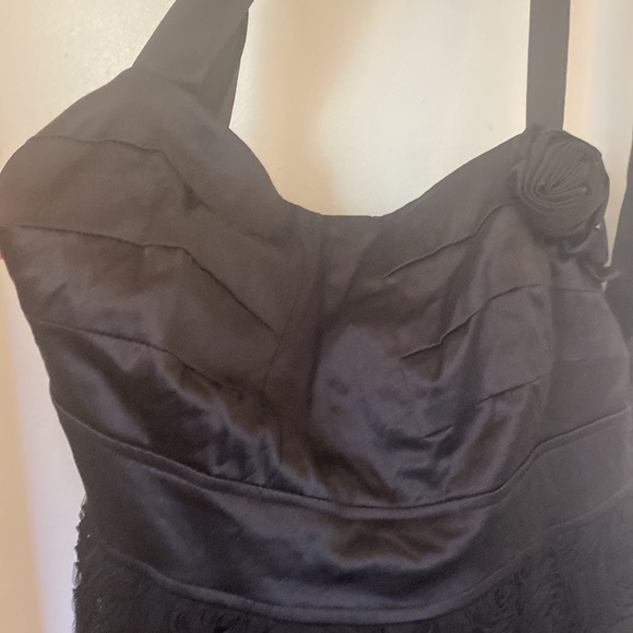 Black satin top halter dress with flowers - Picture 4 of 7